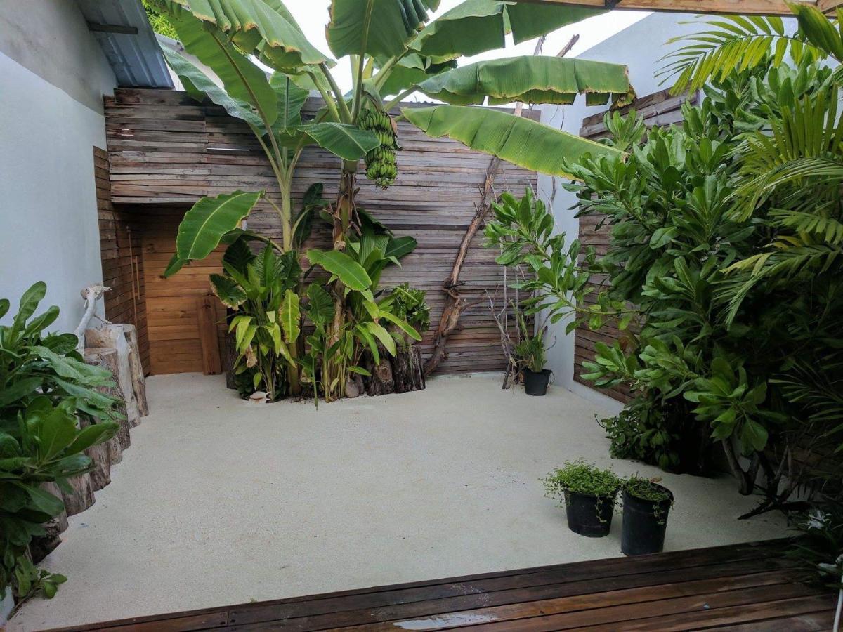 Rasdhoo Wave Blue Bed & Breakfast ภายนอก รูปภาพ