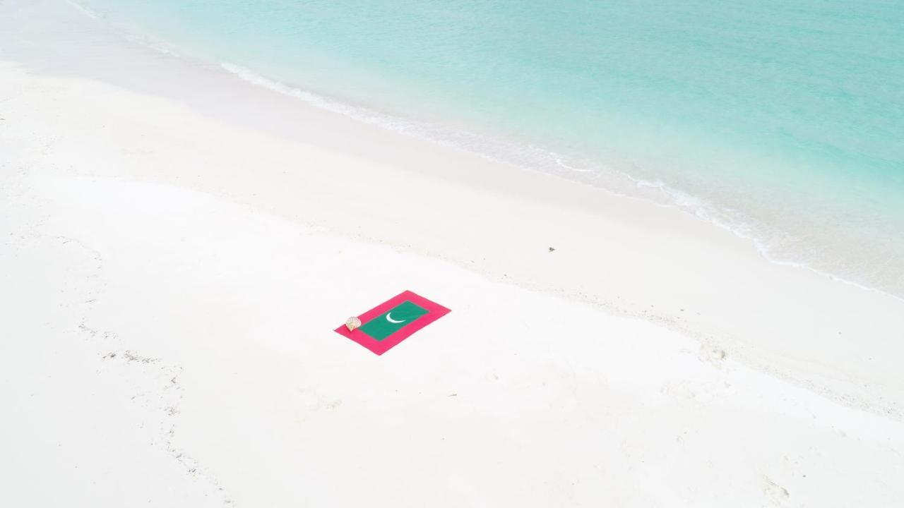 Rasdhoo Wave Blue Bed & Breakfast ภายนอก รูปภาพ