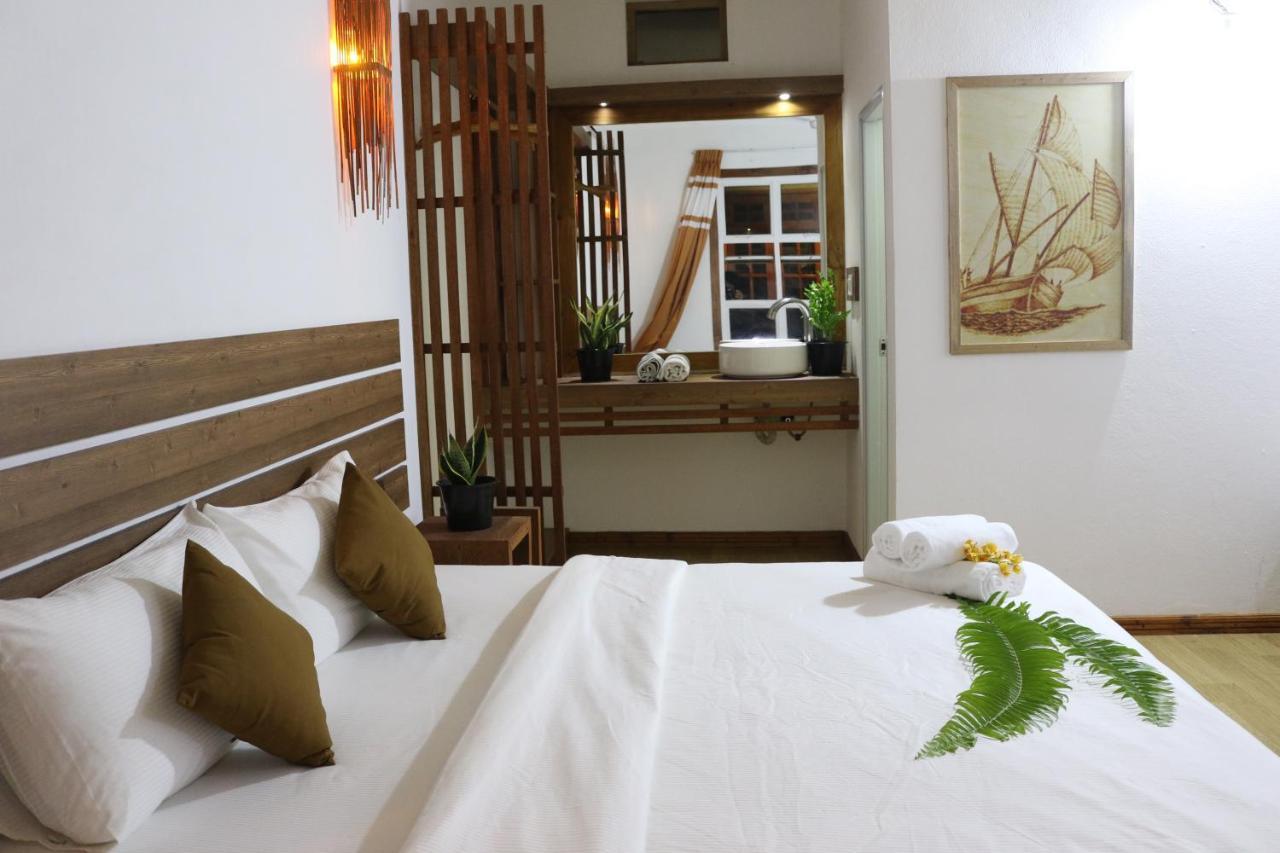 Rasdhoo Wave Blue Bed & Breakfast ภายนอก รูปภาพ