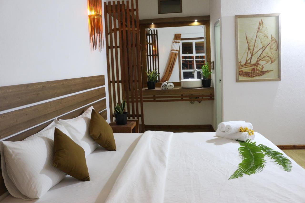 Rasdhoo Wave Blue Bed & Breakfast ภายนอก รูปภาพ