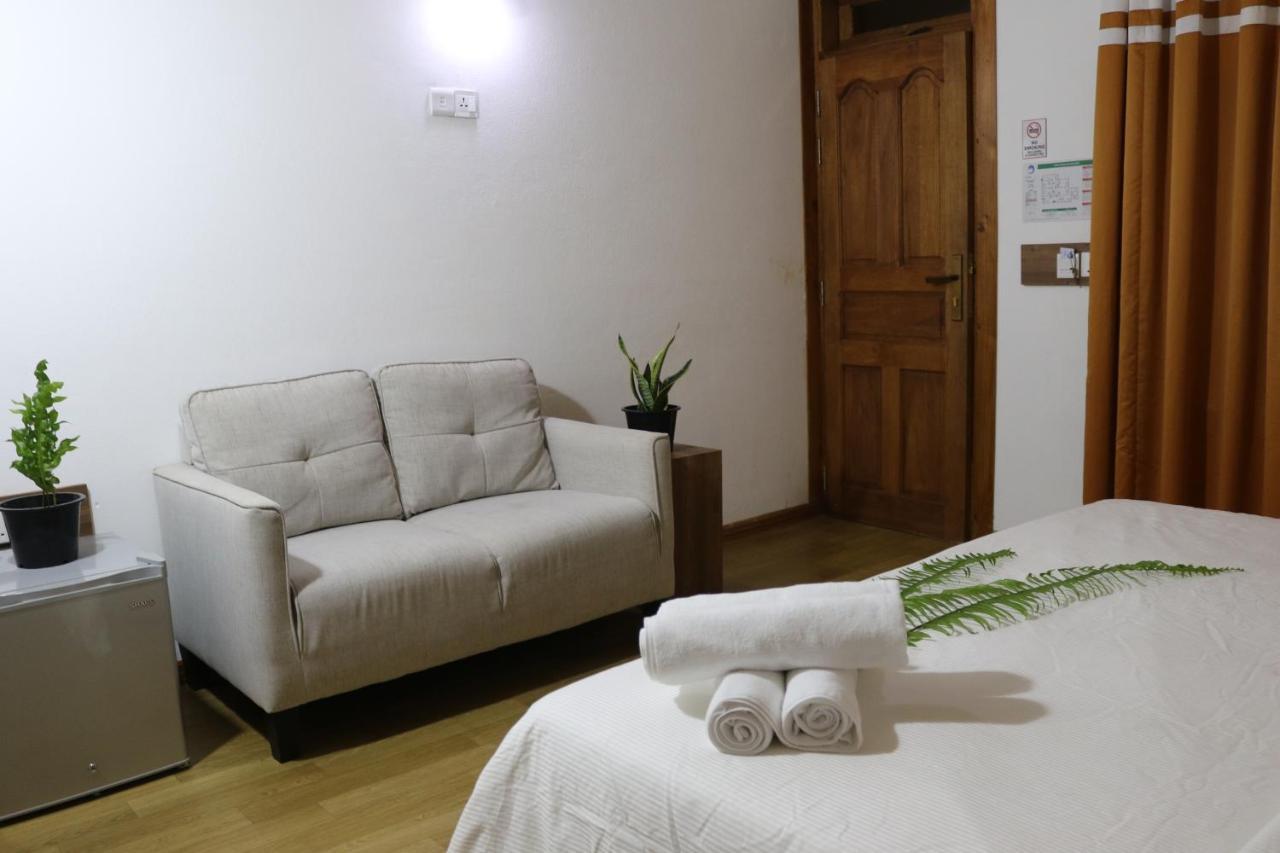 Rasdhoo Wave Blue Bed & Breakfast ภายนอก รูปภาพ