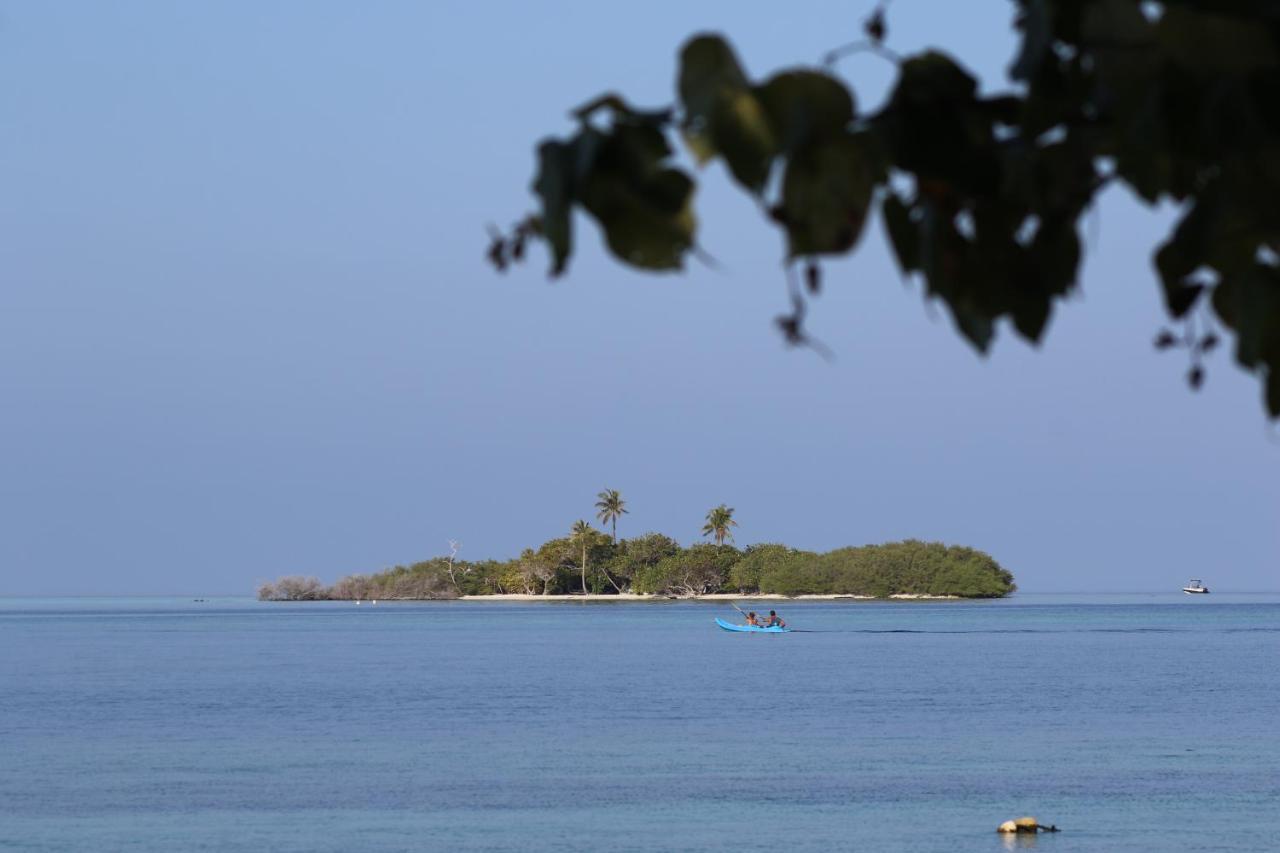 Rasdhoo Wave Blue Bed & Breakfast ภายนอก รูปภาพ