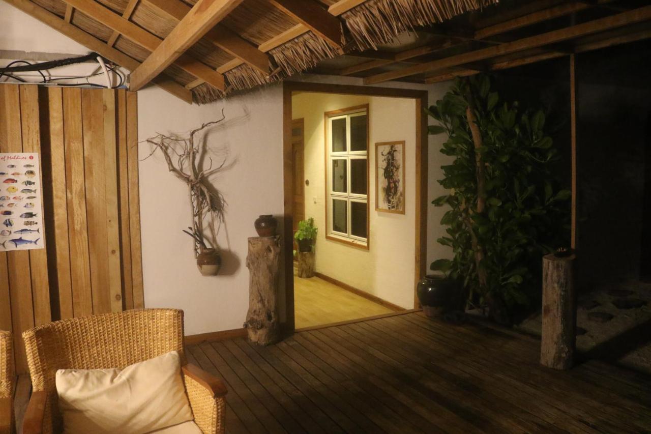 Rasdhoo Wave Blue Bed & Breakfast ภายนอก รูปภาพ